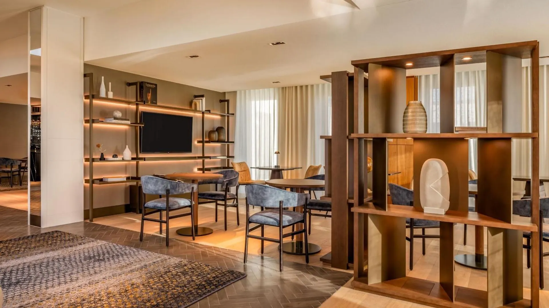 ****  Munich Marriott Hotel City West Almanya