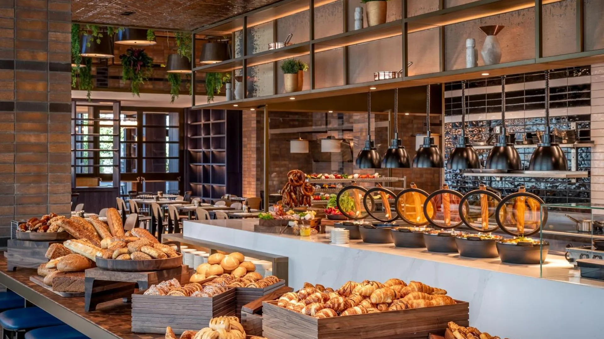 Munich Marriott Hotel City West 4*,